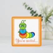 Birthday Party Invitation with Cartoon Bookworm Kaart (Staand voorkant)