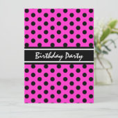 Birthday Party Modern Pink and Black Polka Dot Kaart (Staand voorkant)