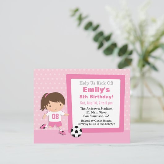 Birthday party over cute Girl Pink Soccer Kaart (Staand voorkant)