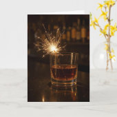 Birthday Party Sparkler In a Glass Of Whiskey Kaart (Gele Bloem)