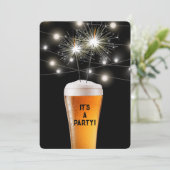 Birthday Party Sparkler in Beer Glass Kaart (Staand voorkant)