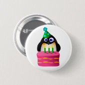 Birthday Penguin met Cake Ronde Button 5,7 Cm (Voorkant /achterkant)