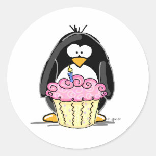 Birthday Penguin met Cupcake Ronde Sticker