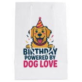 Birthday Powered by Dog Love Illustration Medium Cadeauzakje (Achterkant)
