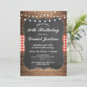 Birthday Rustic Red Check Lights Uitnodiging hout (Staand voorkant)