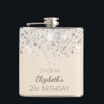 Birthday Silver Culter Klitter vrienden Heupfles<br><div class="desc">Een cadeau voor een meisje en glamoureus 21ste (of om het even welke leeftijd) verjaardagsfeestje. Een roomkleurige achtergrond met elegant faux zilverglitter stof. De tekst: De naam wordt in grijs geschreven met een modern handgeschreven stijlscript met letters. Pas een naam, leeftijd 21 en een datum aan en voeg deze toe....</div>