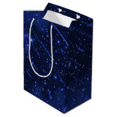 Birthday Star Galaxy on Blue Medium Cadeauzakje (Achterkant Gekanteld)