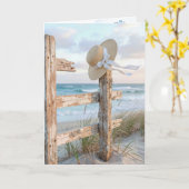 Birthday Sun Hat On a Beach Fence Kaart (Gele Bloem)