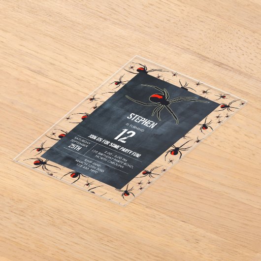 Birthday-thema Rode en zwarte spin Acryl Uitnodigingen (Laagn)
