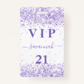 Birthday white violet lavender vip uitnodiging badge (Voorkant)