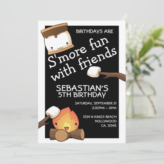 Birthdays is leuker voor vrienden marshmallow kaart (Staand voorkant)