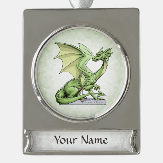 Birthstone Dragon van augustus: Peridot Verzilverd Banner Ornament (Voorkant)