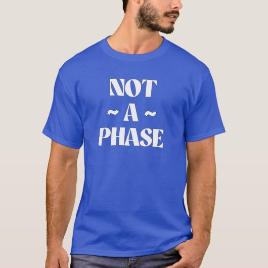 Biseksualiteit is geen fase t-shirt (Voorkant)