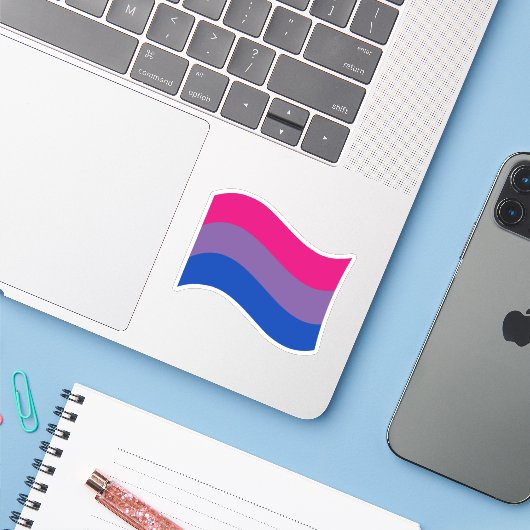 Bisexual Pride Flag Sticker (Laptop met iPhone)