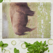 Bison en kalf in geelsteen theedoek (Gevouwen)