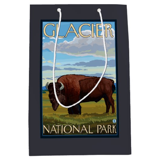 Bison Scene - Glacier National Park, MT Medium Cadeauzakje (Voorkant)