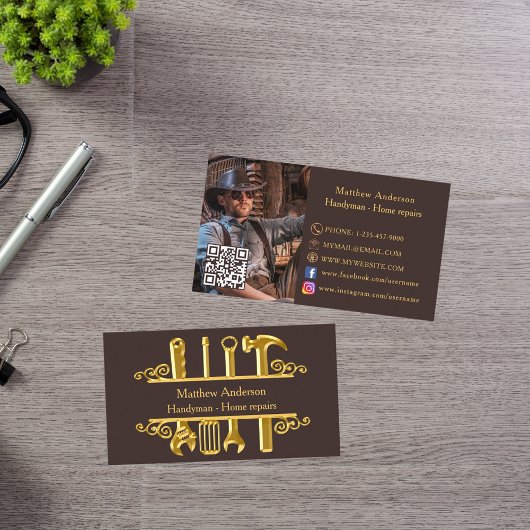 Bister bruin goud gereedschap huis reparaties foto visitekaartje