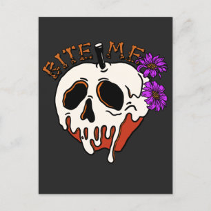 Bite me - Halloween Skull Poison Apple & Flowers Briefkaart