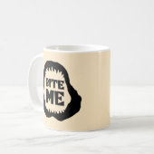 Bite me Quote - Shark Jaws Koffiemok (Voorkant links)