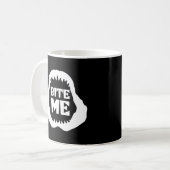Bite me Quote - Shark Jaws Koffiemok (Voorkant links)