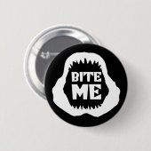 Bite me Quote - Shark Jaws Ronde Button 5,7 Cm (Voorkant /achterkant)