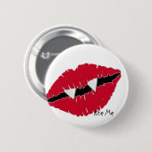 Bite me Red Lips in Fangs Ronde Button 5,7 Cm (Voorkant /achterkant)