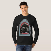 Bite Me  Shark Fan Beach Ocean Attire For Summer T-shirt (Voorkant volledig)