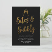Bites en bubbels | Gold Script Nieuwjaarsfeest Kaart (Staand voorkant)