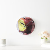 Bitten Red Apple Ronde Klok (Huis)