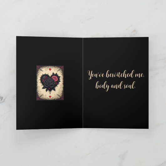 Bittersweet Gothic Valloween Roses  Kaart (Binnen)