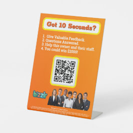 bizar voetstuk reclamebord met voetstuk