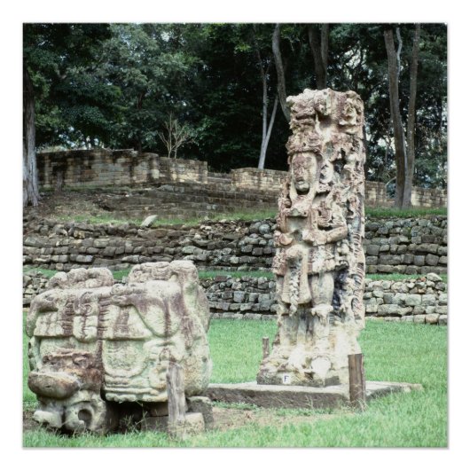 Bizarre Vivid Mayan Ruins Ancient Statues Honduras Perfect Poster (Voorkant)