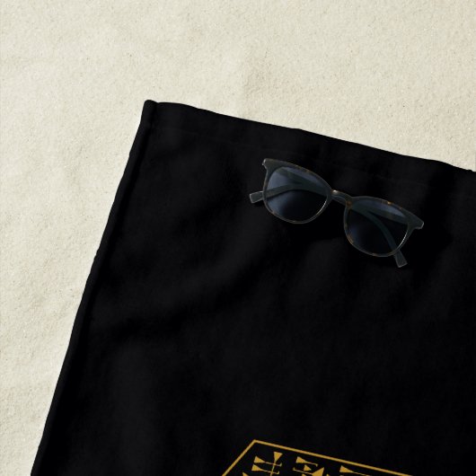 Black Adam Distress Lightning Bolt Strandlaken (In situ)