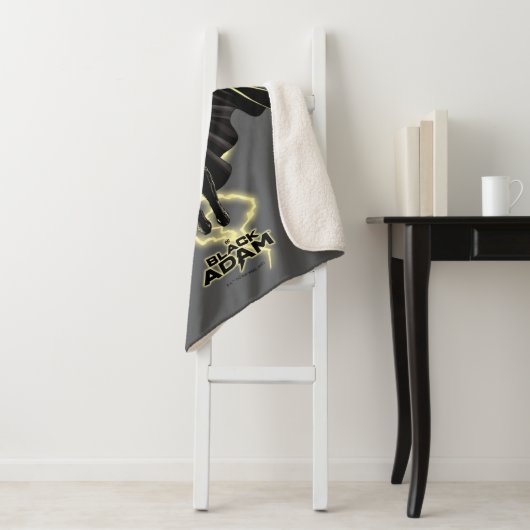 Black Adam Lightning Silhouette Graphic Sherpa Deken (In situ)