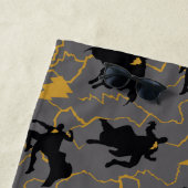 Black Adam Lightning Silhouette Pattern Strandlaken (In situ)