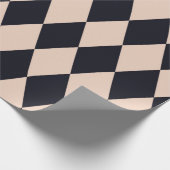 Black and Beige Argyle Diamond Stripe Pattern Cadeaupapier (Hoek)