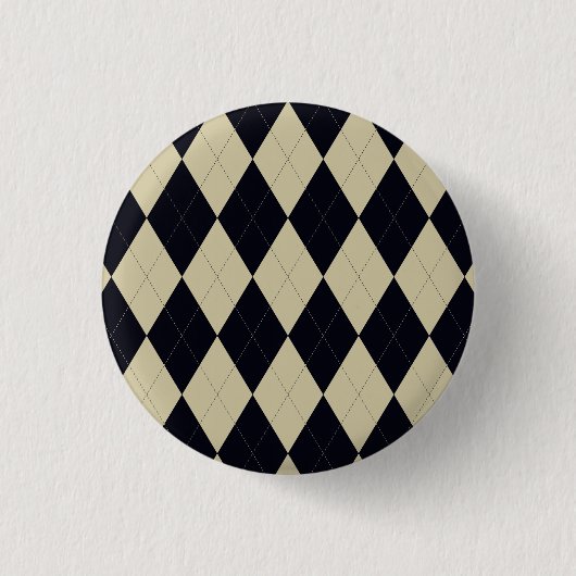 Black and Cream Argyle Button (Voorkant)