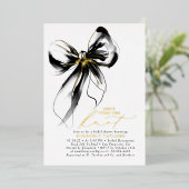 Black and Gold Bow Elegant Whimsical Bridal Shower Folie Uitnodiging (Staand Voorkant)