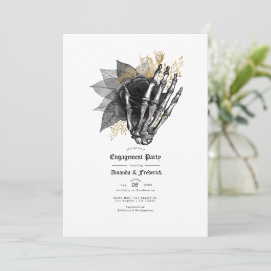Black and Gold Floral Gothic Engagement Party Kaart (Staand voorkant)