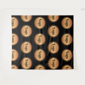 Black and Gold Round Logo Stap en herhaal Klassiek Wandkleed (Voorkant (horizontaal))
