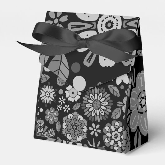 Black And Gray Retro Floral Art Seamless Pattern Bedankdoosjes (Voorkant Zijde)
