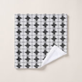 Black and Grey Starbust and Rhombus Pattern Bad Handdoek (Wasdoekje)