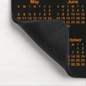 Black and Orange 2026 Calendar Muismat (Hoek)