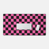 Black and pink checkerboard pattern bureaumat (Keyboard & Muis)