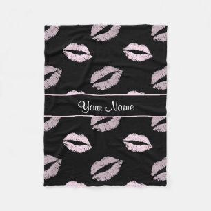 Black and Pink Kisses Fleece Deken