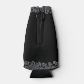 Black and Silver Floral Gothic Bachelorette Party Flesjeskoeler (Achterkant)