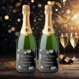 Black and Silver Glitter New Year's Eve Party  Sparkling Wijnetiket