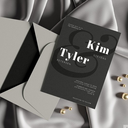 Black and white bold typography names wedding kaart