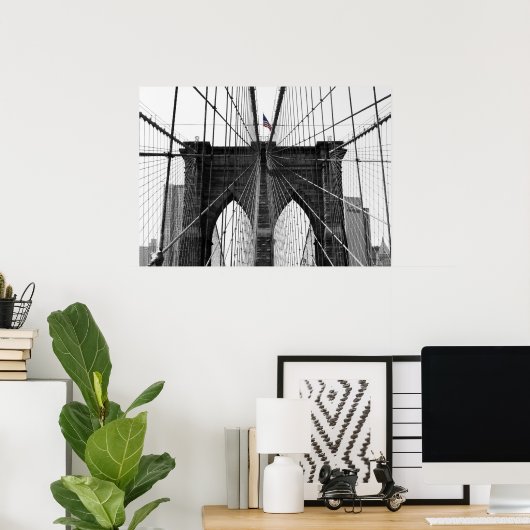 Black and White Brooklyn Bridge met kleurenvlag Poster (Thuiskantoor)