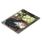 Black and White cat in a bush Notitieboek (Linkerzijde)